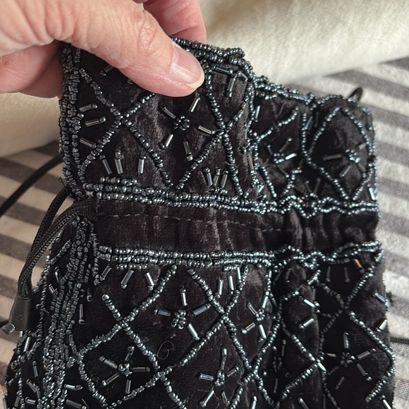 Sweet Vintage Beaded Drawstring Purse! - Picture 7 of 9